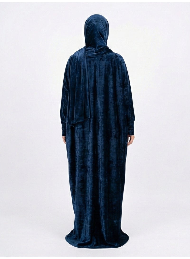 شرشف صلاة مخملي فاخر (جلابية) بسحاب ذهبي وصدرية مزخرفة أنيقة مع طرحة متصلة - لون كحلي ملكي - Image 3